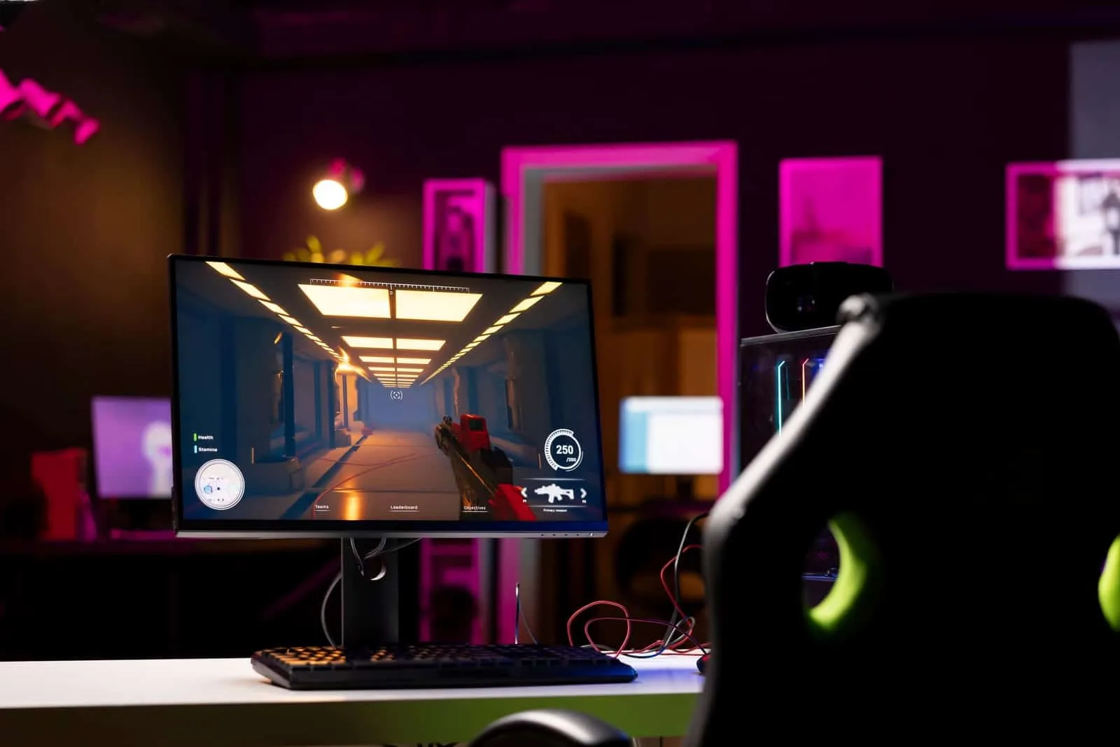Che Cosa Indica il Rapporto di Contrasto di un Monitor?