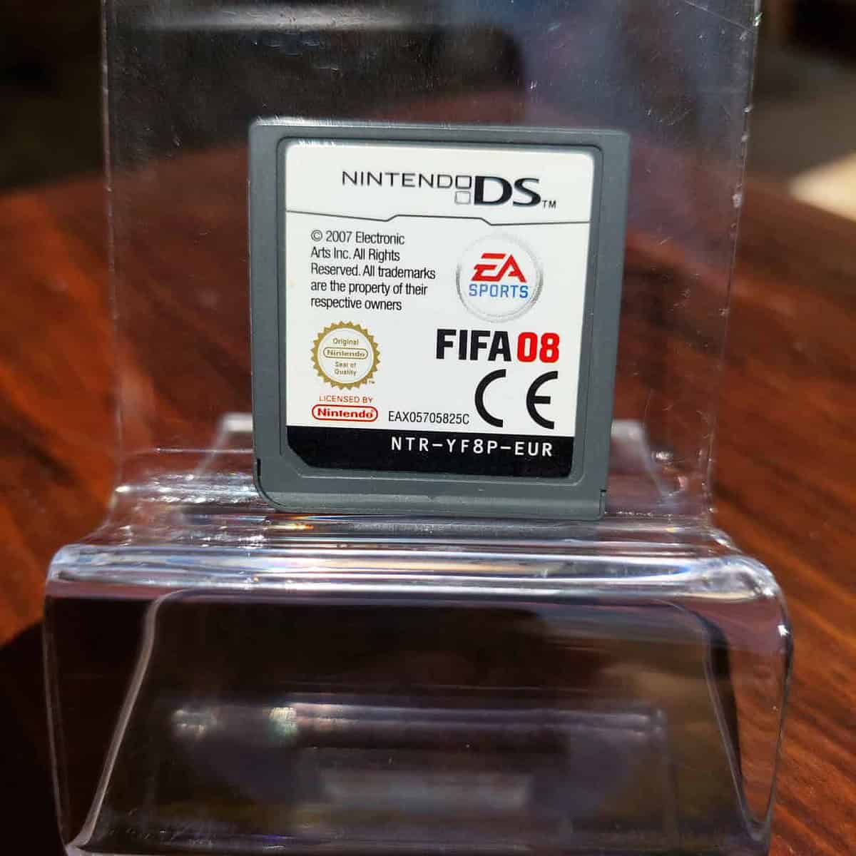 Fifa 08 per Nintendo DS Solo Cartuccia EUR italiano 123337 - dimensioni grandi